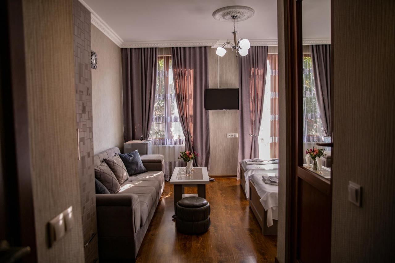 Family Hotel Kolorit Old Τυφλίδα Εξωτερικό φωτογραφία