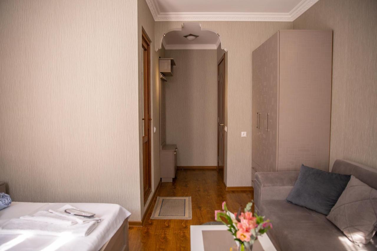 Family Hotel Kolorit Old Τυφλίδα Εξωτερικό φωτογραφία